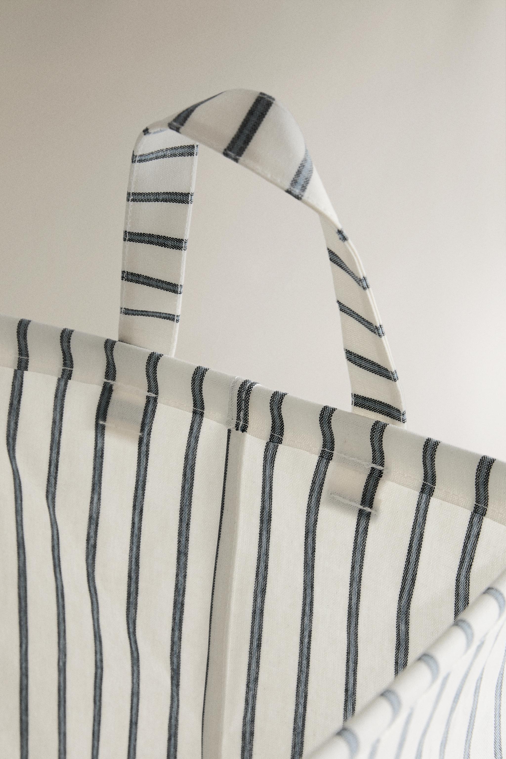 STRIPED LAUNDRY BASKET